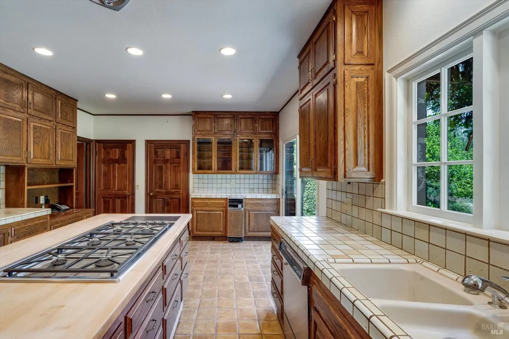 7455 Foothill Ranch Road Santa Rosa, CA 95404