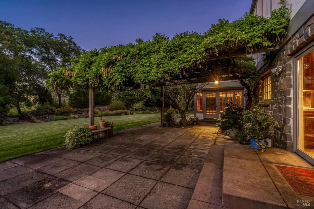 7455 Foothill Ranch Road Santa Rosa, CA 95404