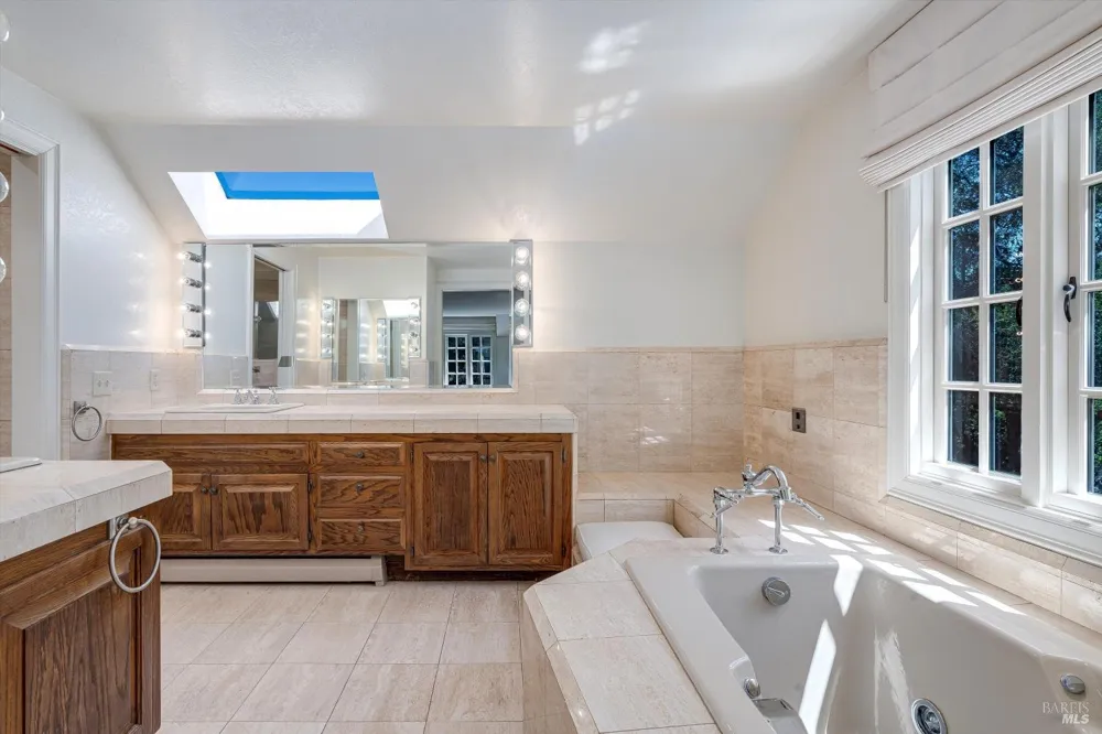 7455 Foothill Ranch Road Santa Rosa, CA 95404