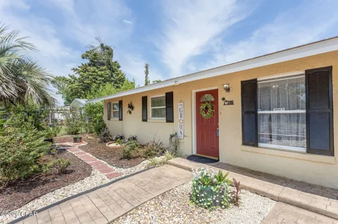 3106 W 21st Court