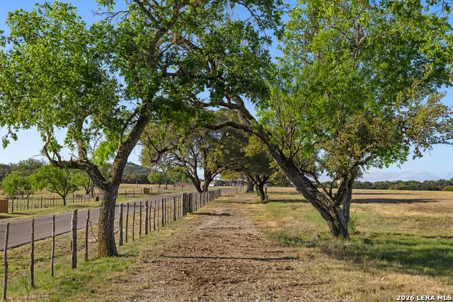 0005 Clearwater Comfort, TX 78006