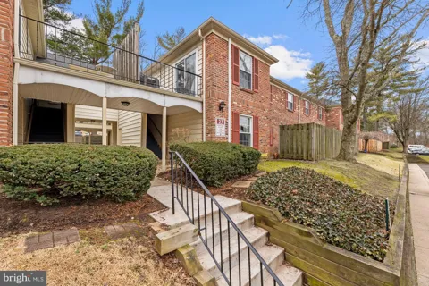 126 BERWICK PLACE #23B