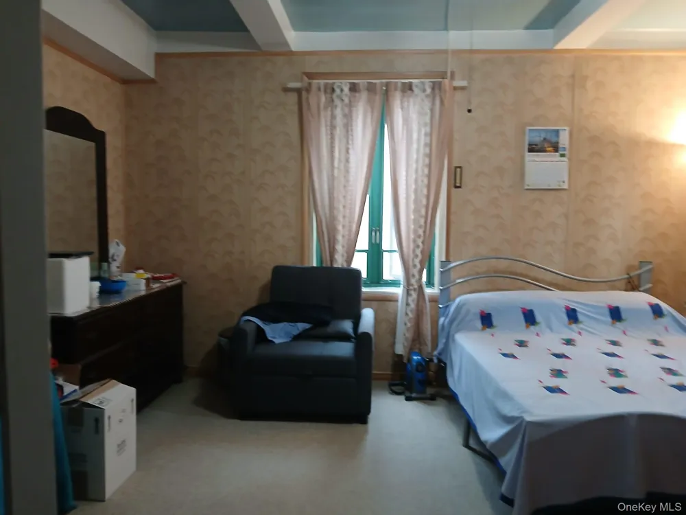 11 Metropolitan Oval #4G Bronx, NY 10462