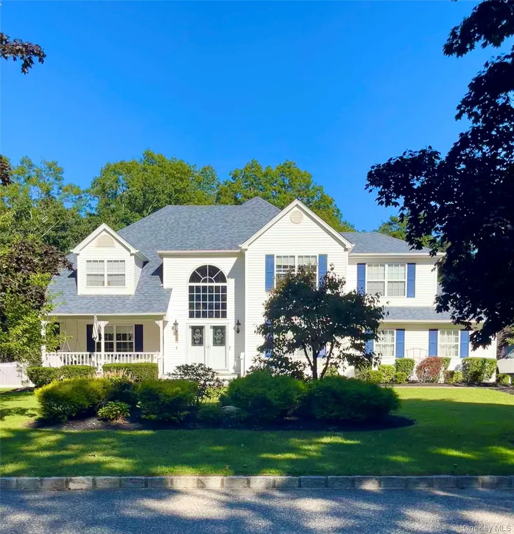 15 Silas Woods Road Manorville, NY 11949