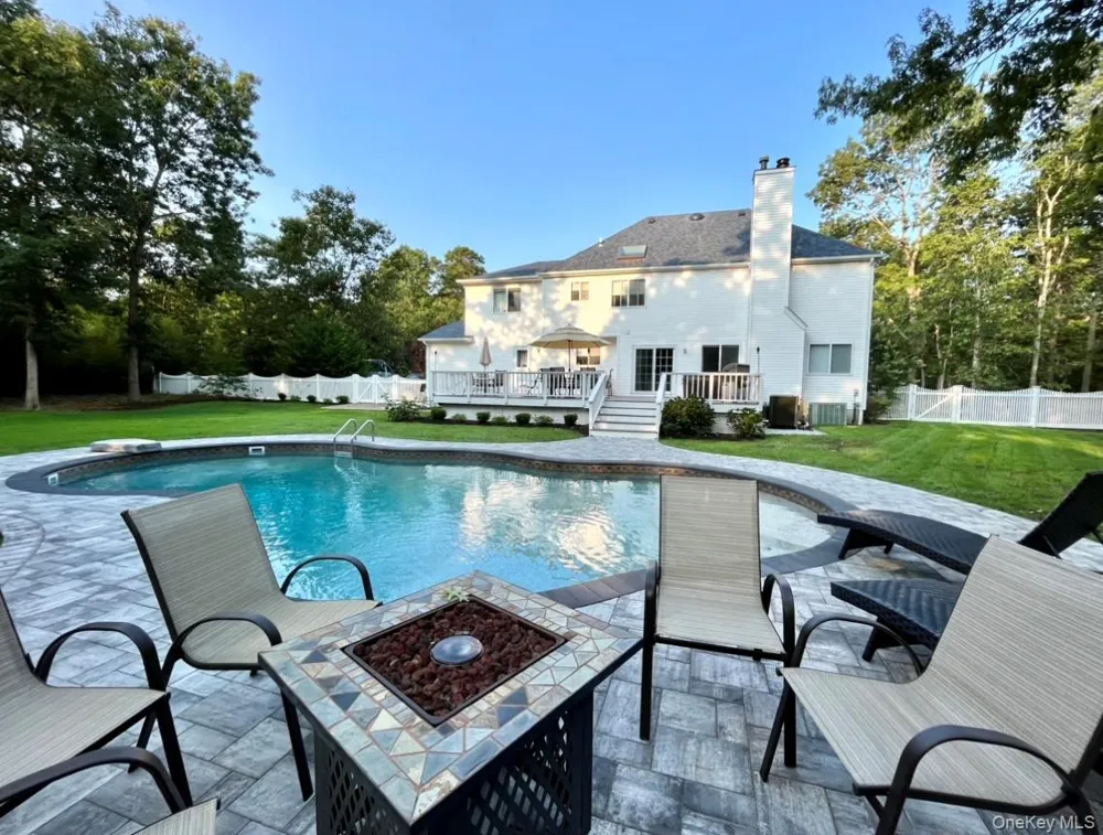15 Silas Woods Road Manorville, NY 11949