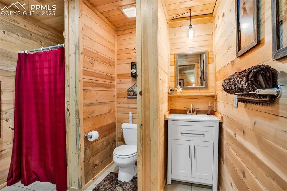 451 Thunder Trail Canon City, CO 81212