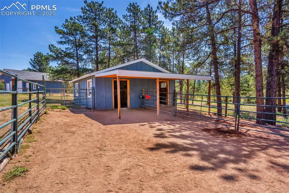 451 Thunder Trail Canon City, CO 81212