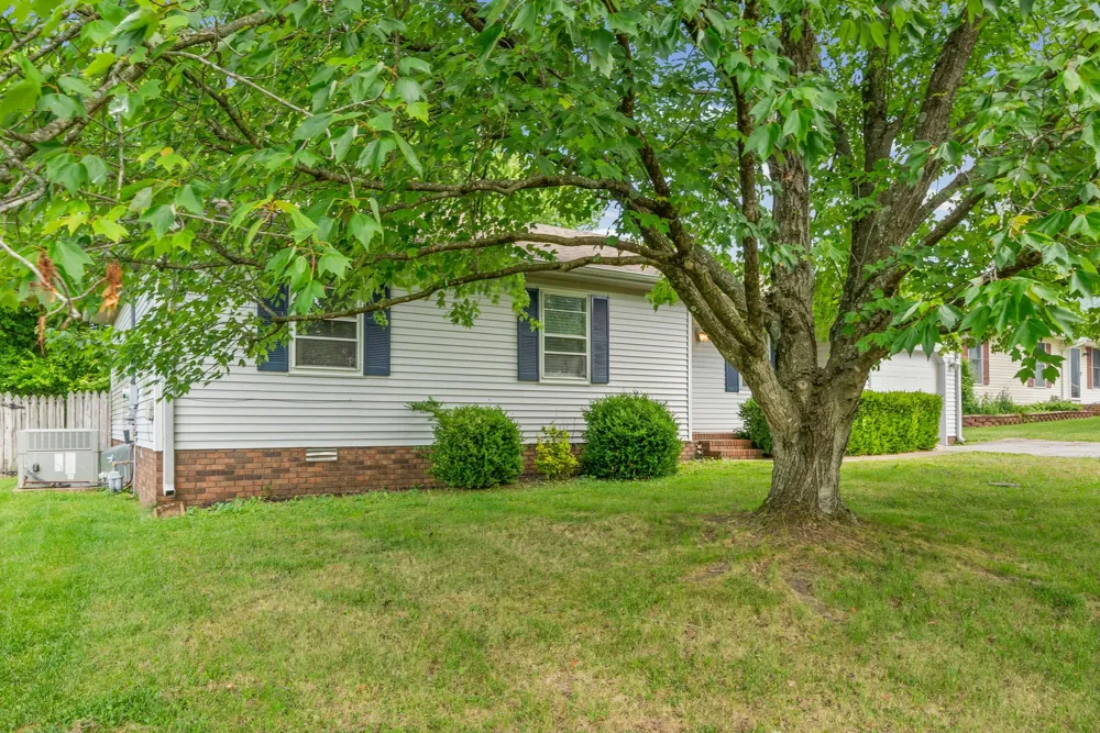 535 Fox Chase Ct Hopkinsville, KY 42240