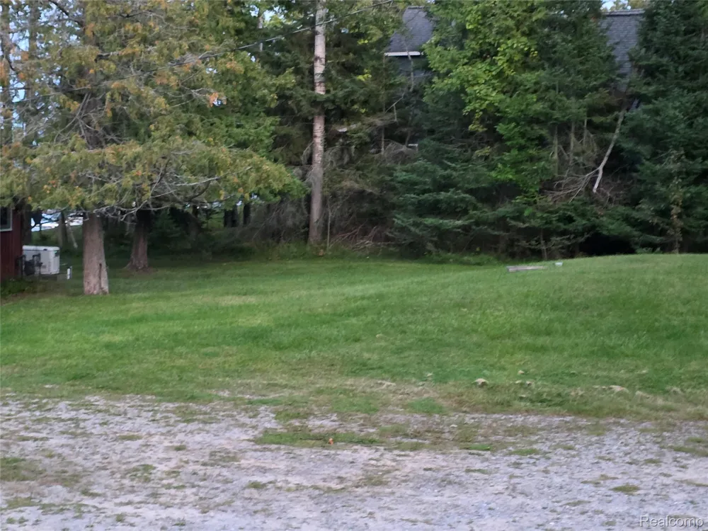 5136 Hardwood Trail Alcona Township, MI 49747