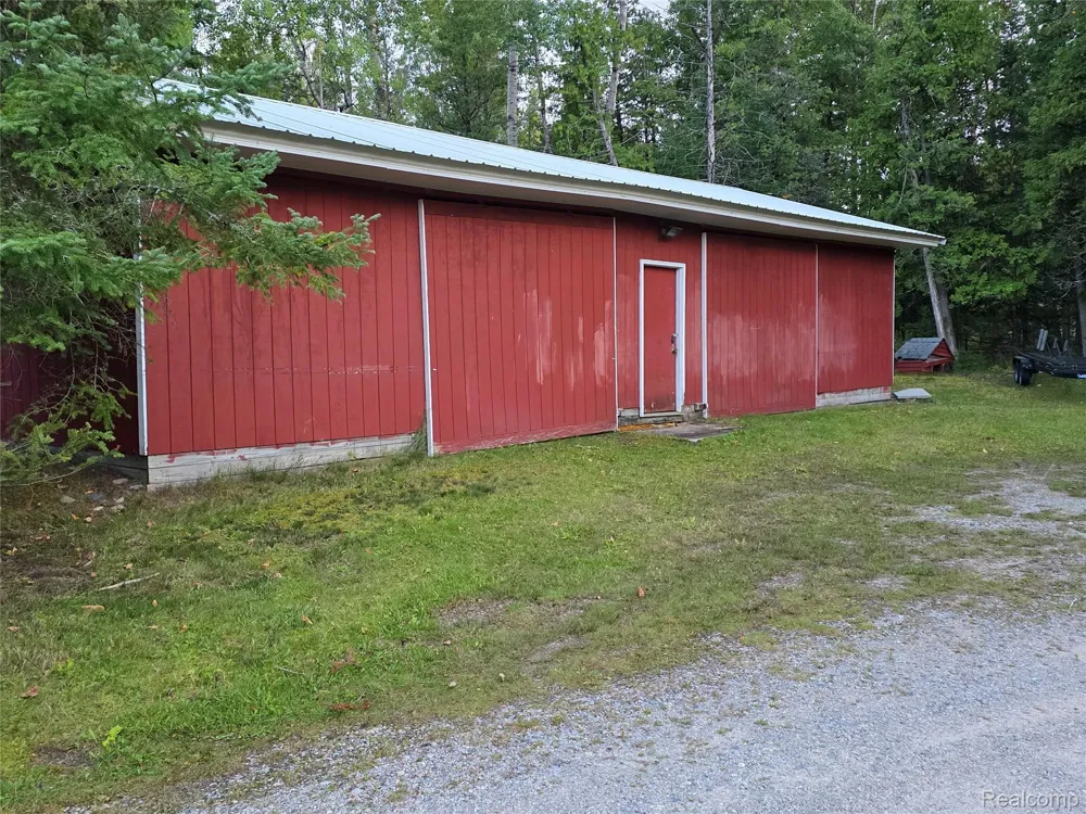 5136 Hardwood Trail Alcona Township, MI 49747