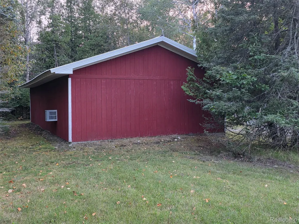 5136 Hardwood Trail Alcona Township, MI 49747