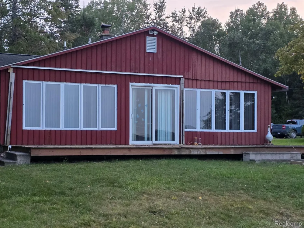 5136 Hardwood Trail Alcona Township, MI 49747