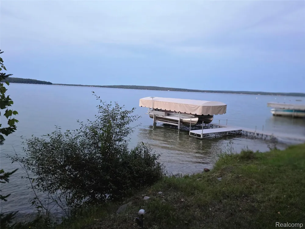 5136 Hardwood Trail Alcona Township, MI 49747