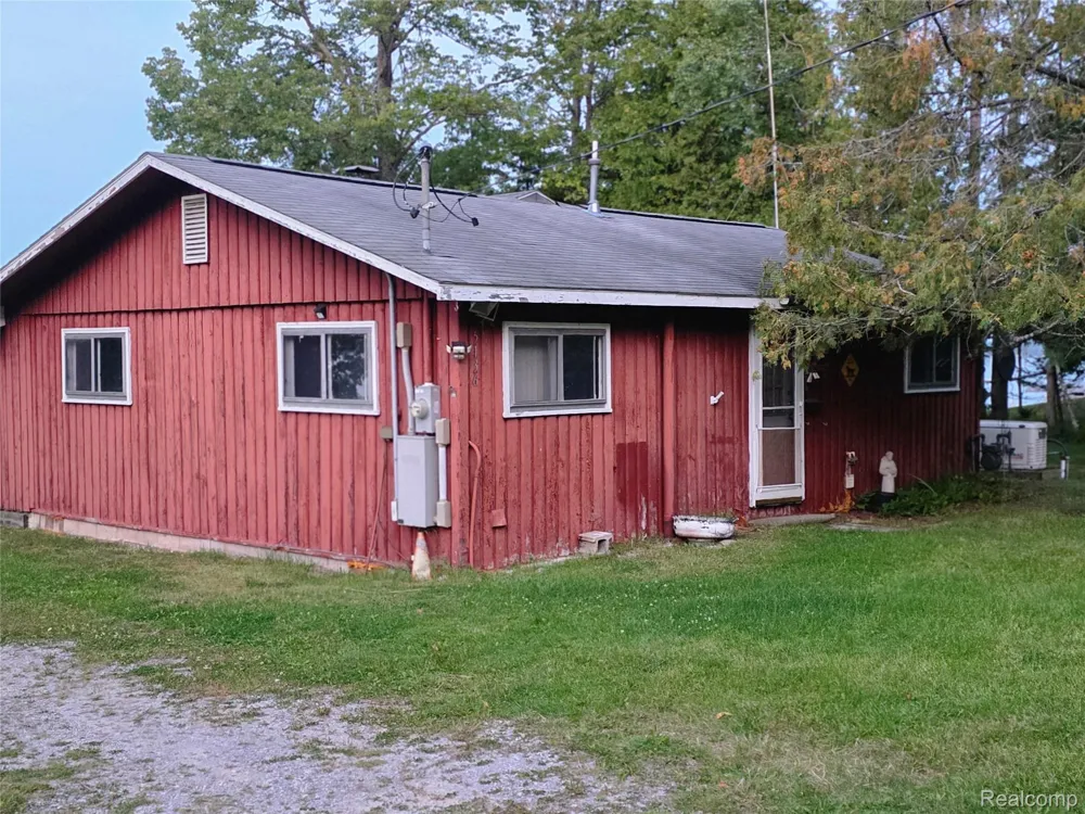 5136 Hardwood Trail Alcona Township, MI 49747