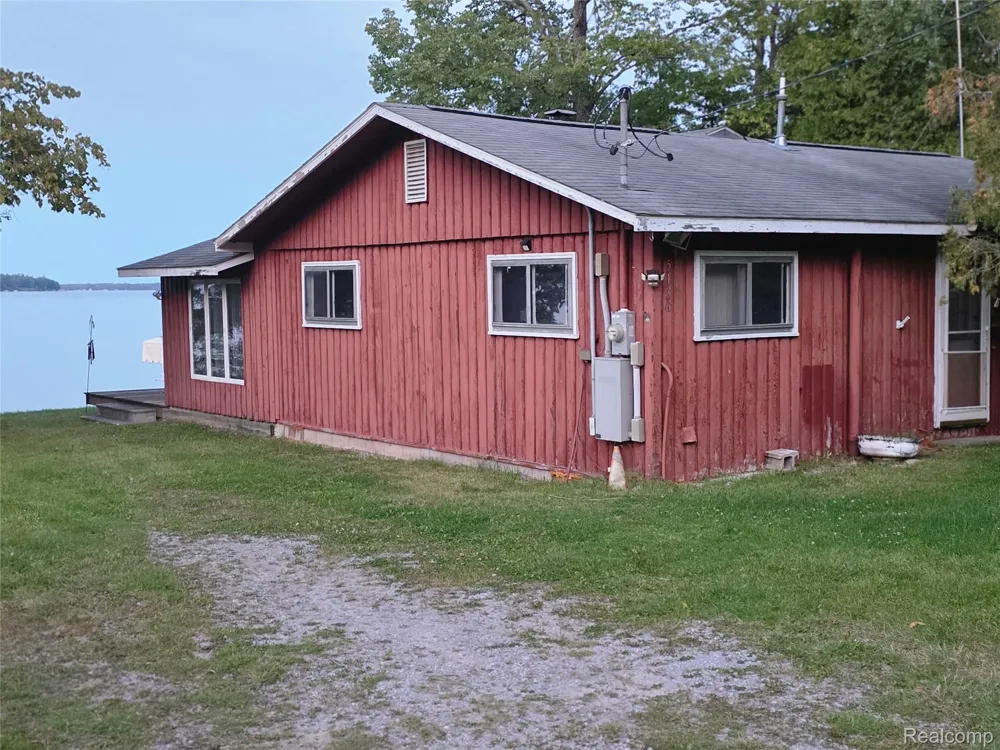 5136 Hardwood Trail Alcona Township, MI 49747