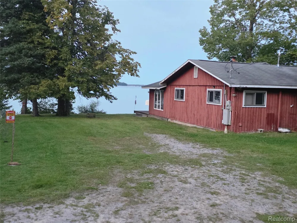 5136 Hardwood Trail Alcona Township, MI 49747