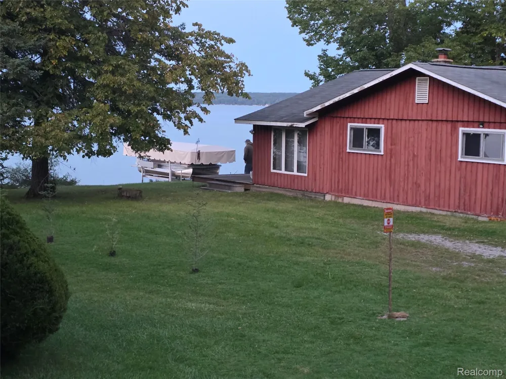 5136 Hardwood Trail Alcona Township, MI 49747
