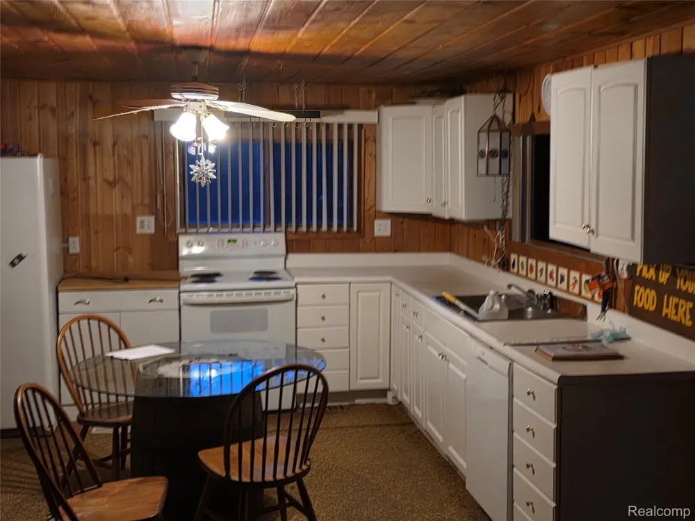 5136 Hardwood Trail Alcona Township, MI 49747