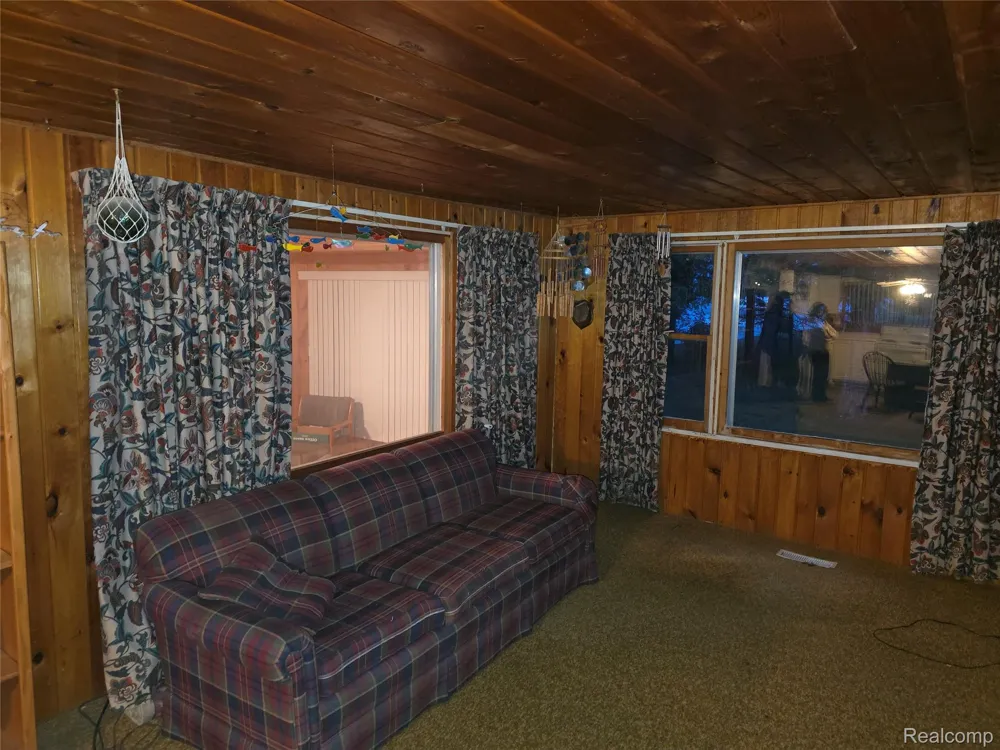 5136 Hardwood Trail Alcona Township, MI 49747