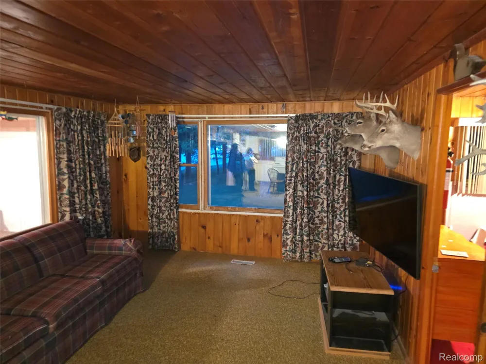 5136 Hardwood Trail Alcona Township, MI 49747