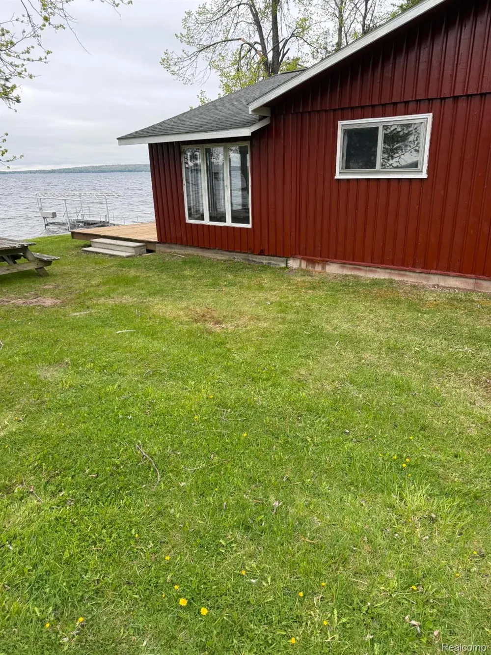 5136 Hardwood Trail Alcona Township, MI 49747