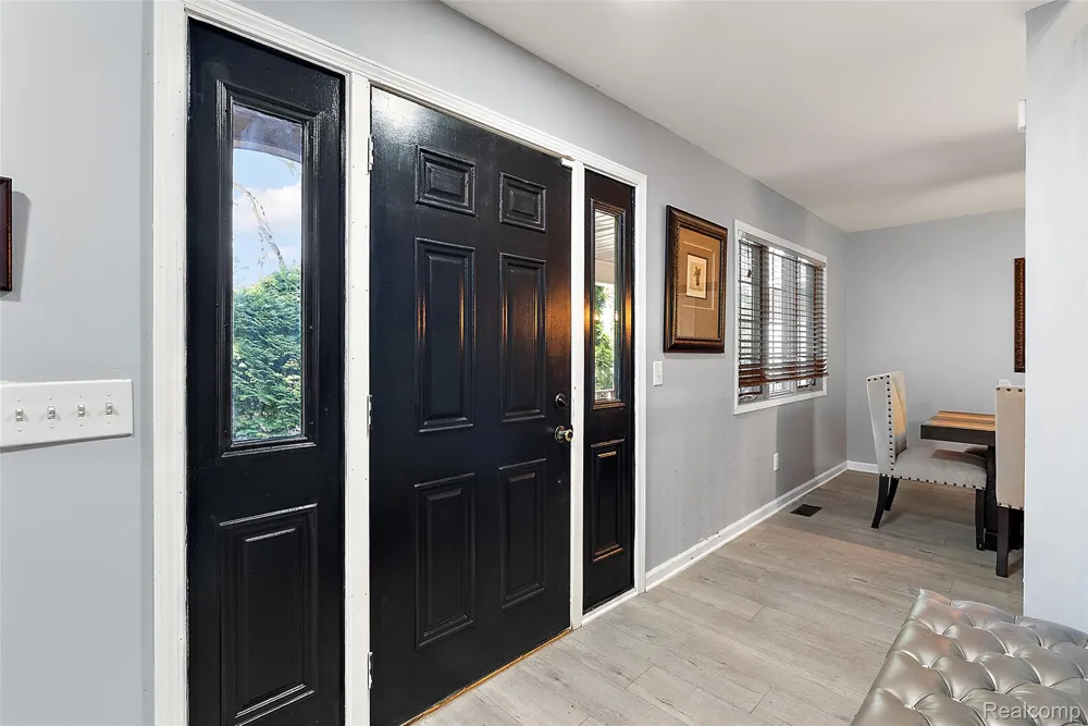 2475 S Ortonville Road Brandon Charter Township, MI 48462