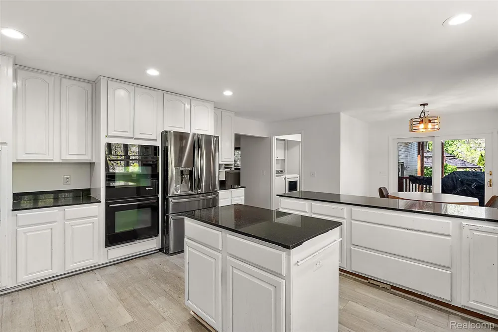 2475 S Ortonville Road Brandon Charter Township, MI 48462