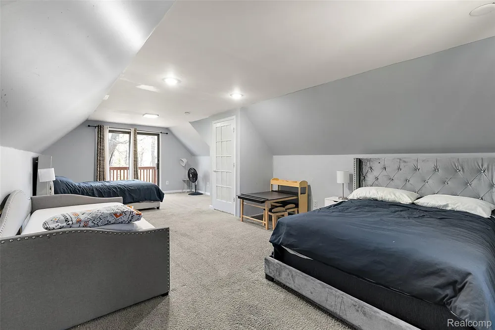 2475 S Ortonville Road Brandon Charter Township, MI 48462