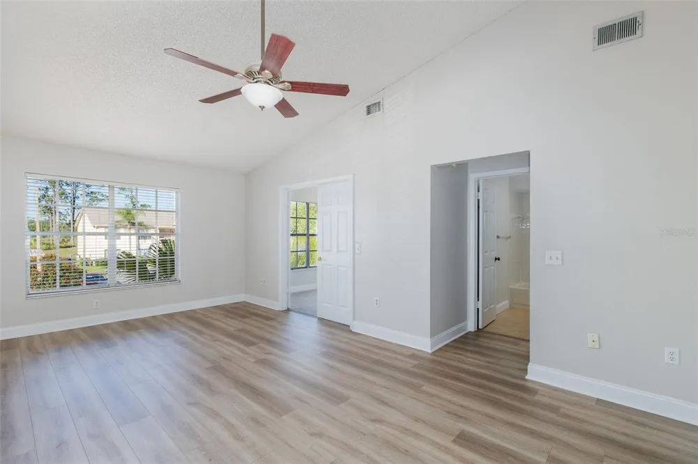 7900 HARDWICK DRIVE #827 New Port Richey, FL 34653