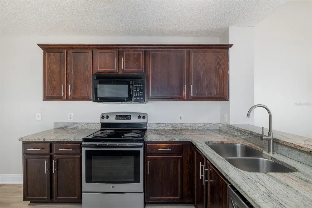 7900 HARDWICK DRIVE #827 New Port Richey, FL 34653