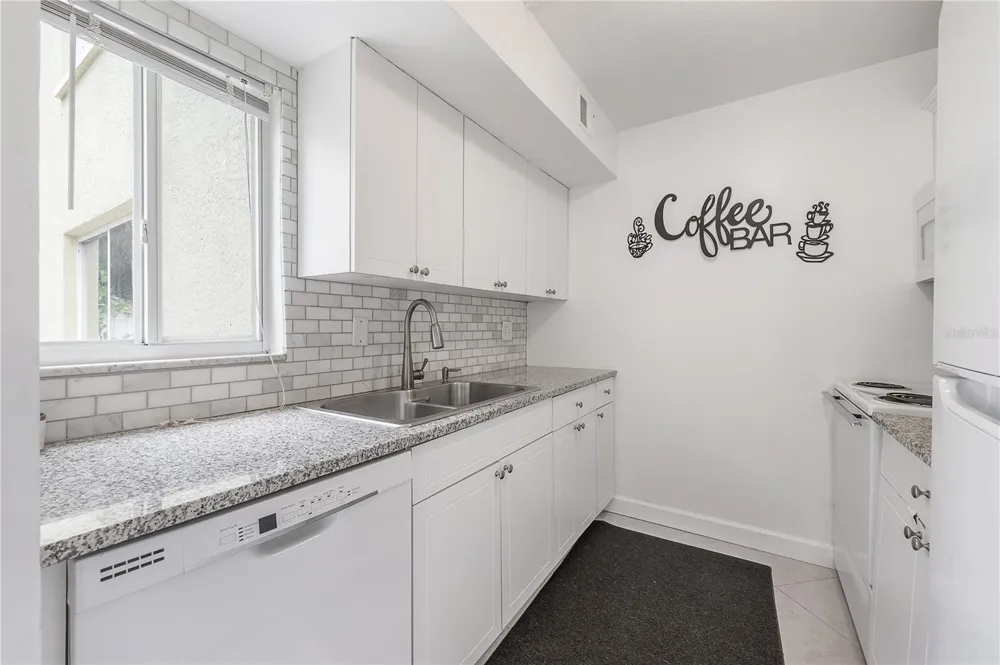 3206 W AZEELE STREET #129 Tampa, FL 33609