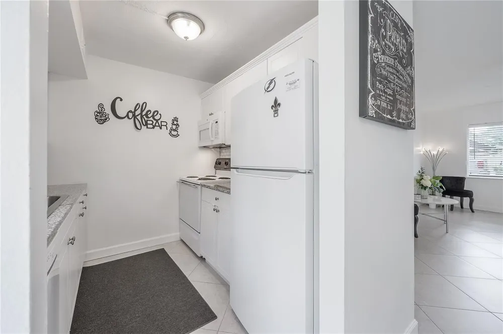 3206 W AZEELE STREET #129 Tampa, FL 33609