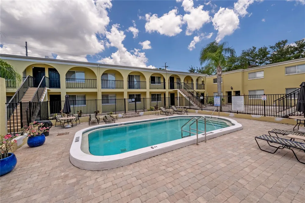 3206 W AZEELE STREET #129 Tampa, FL 33609