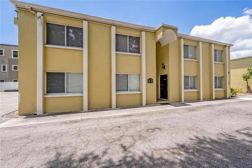 3206 W AZEELE STREET #129 Tampa, FL 33609