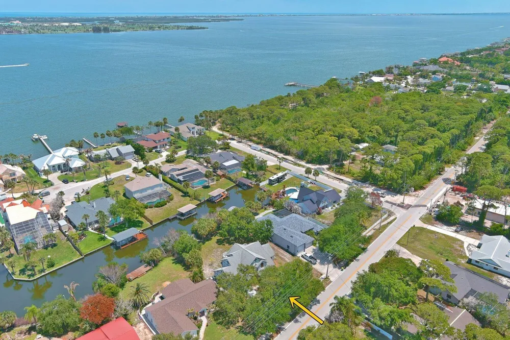 2080 NEWFOUND HARBOR DRIVE Merritt Island, FL 32952