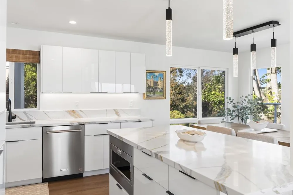 371 Longden Ln Solana Beach, CA 92075