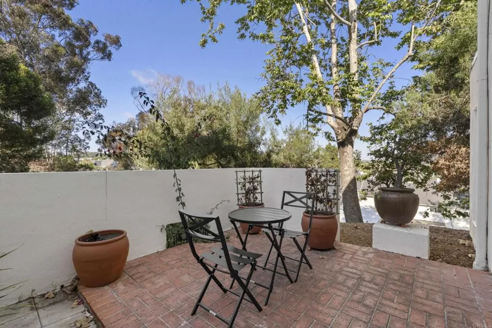 371 Longden Ln Solana Beach, CA 92075