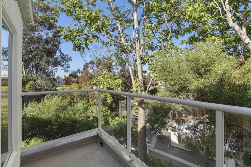 371 Longden Ln Solana Beach, CA 92075