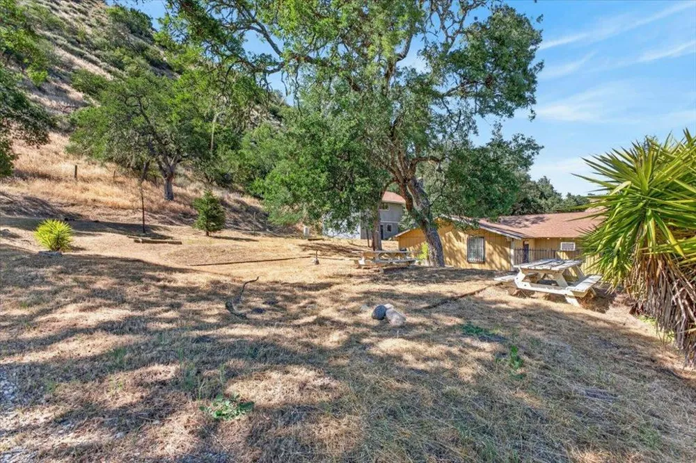 46404 Arroyo Seco Road Greenfield, CA 93927