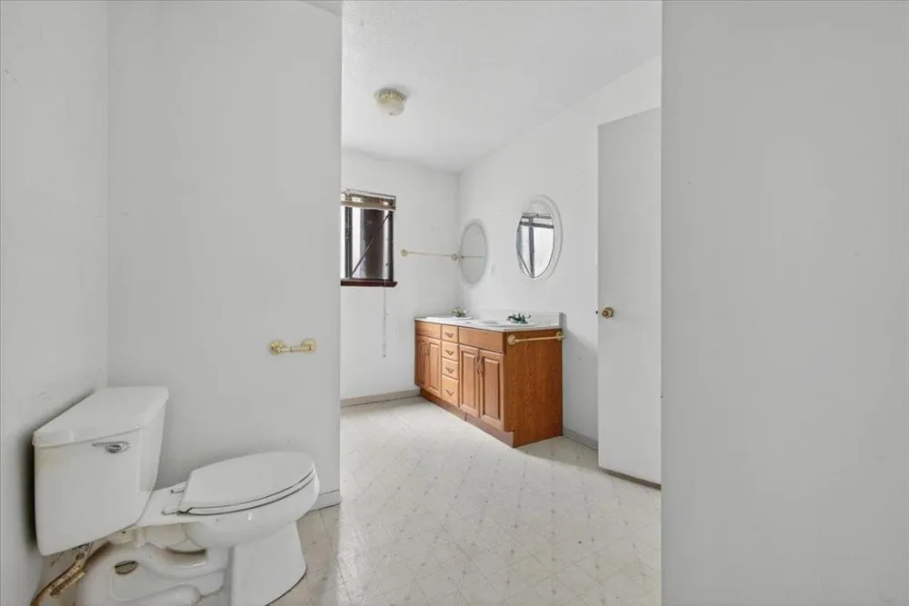 46404 Arroyo Seco Road Greenfield, CA 93927