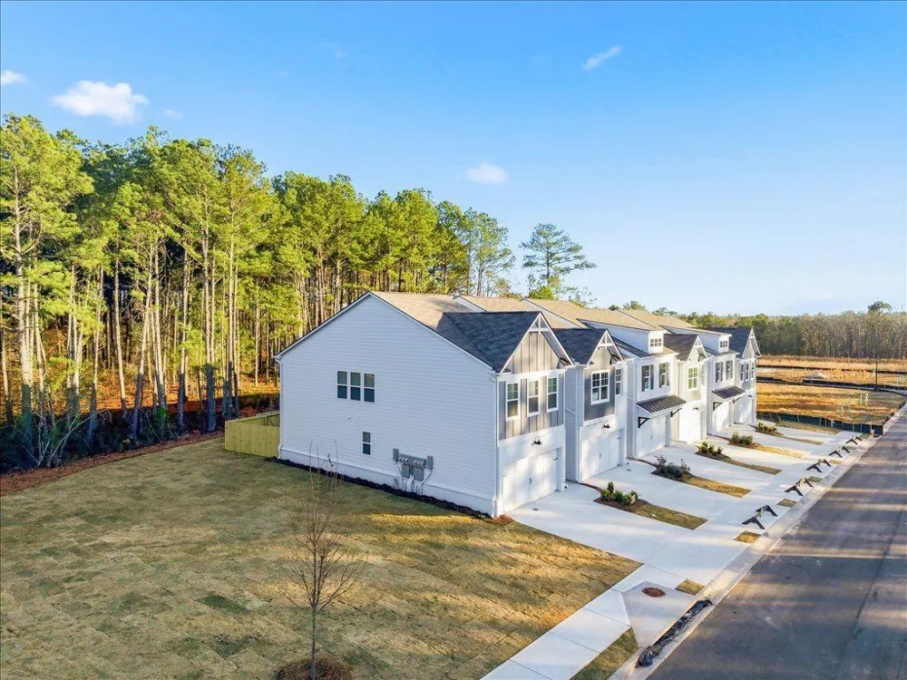 2561 RIVERSIDE ROAD Conyers, GA 30013