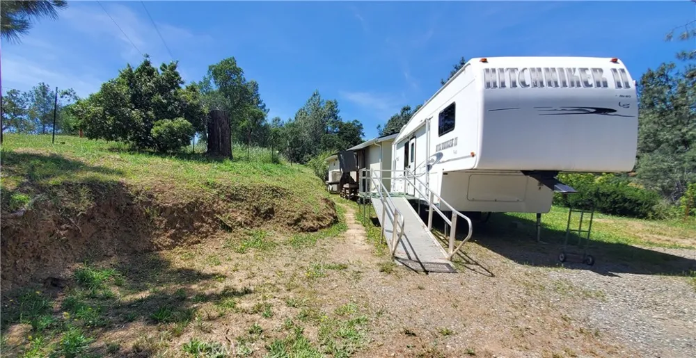 16080 Oakridge Corning, CA 96021