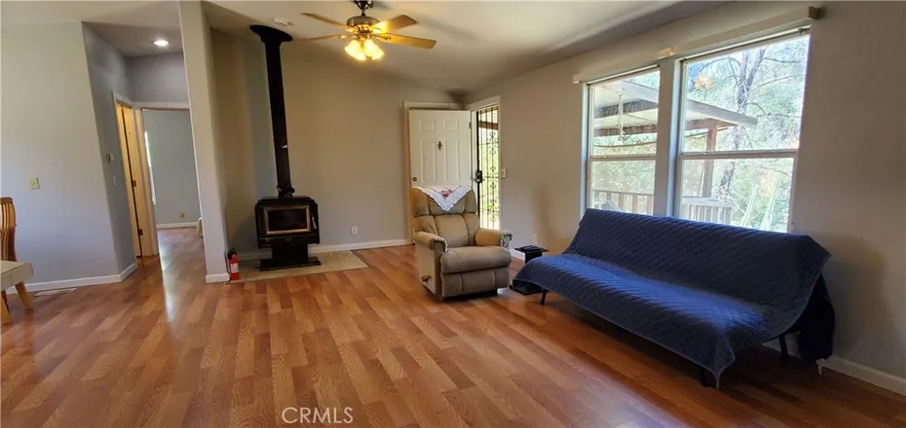 16080 Oakridge Corning, CA 96021