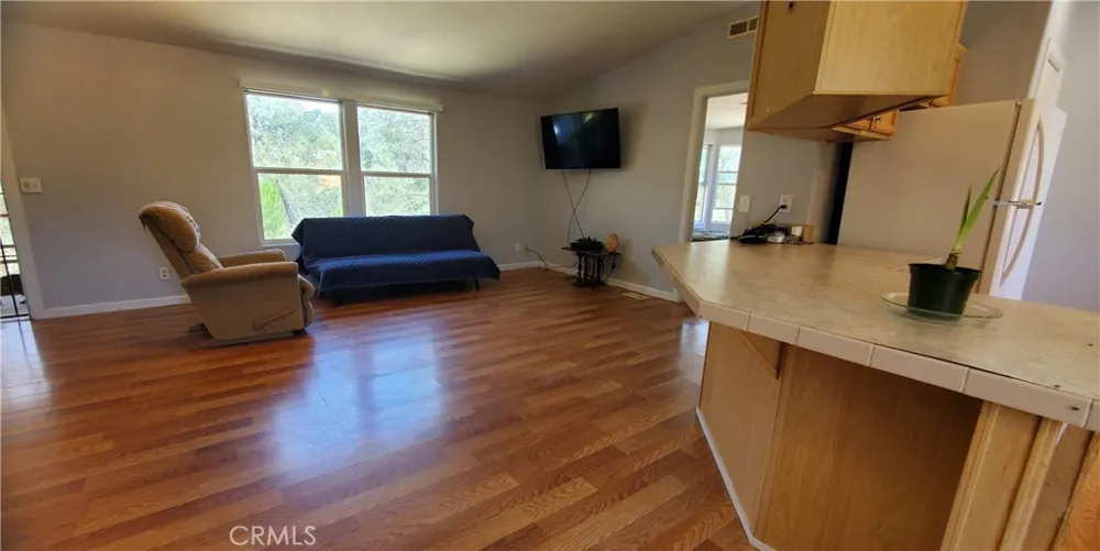 16080 Oakridge Corning, CA 96021