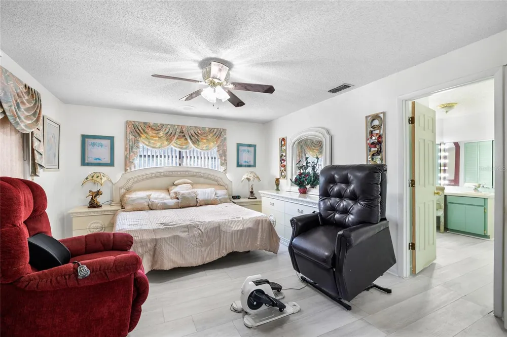34 MISTY MEADOW LANE Mulberry, FL 33860