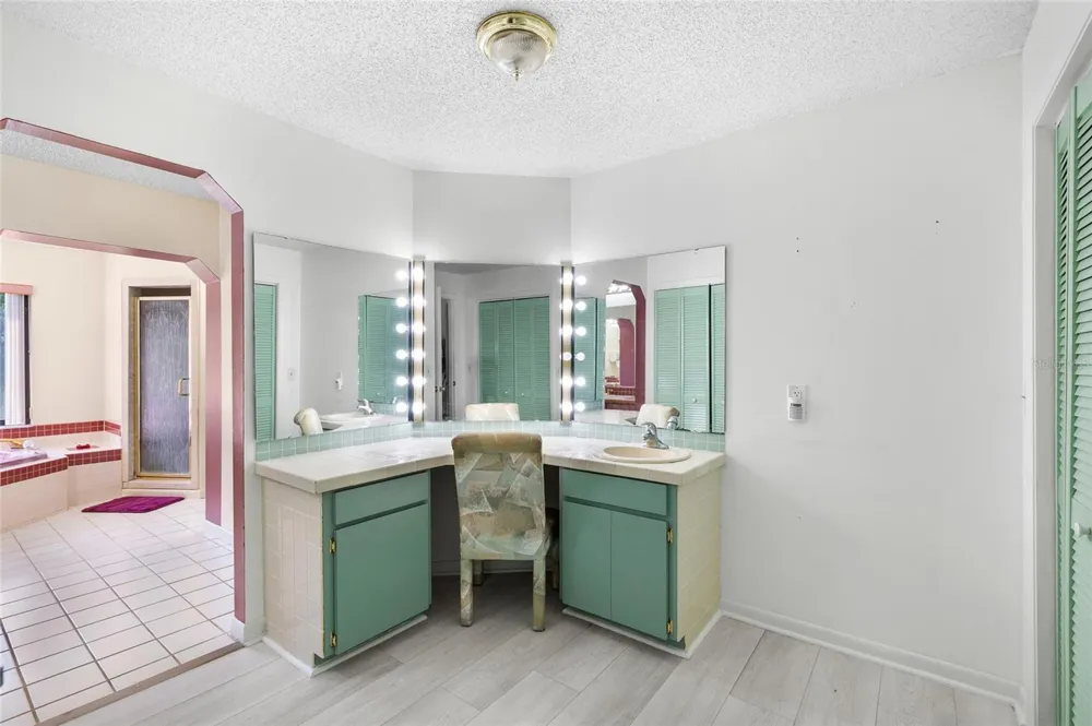 34 MISTY MEADOW LANE Mulberry, FL 33860