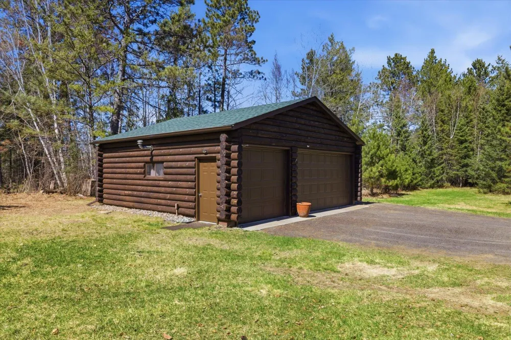 7185 Giants Ridge Road Embarrass, MN 55732
