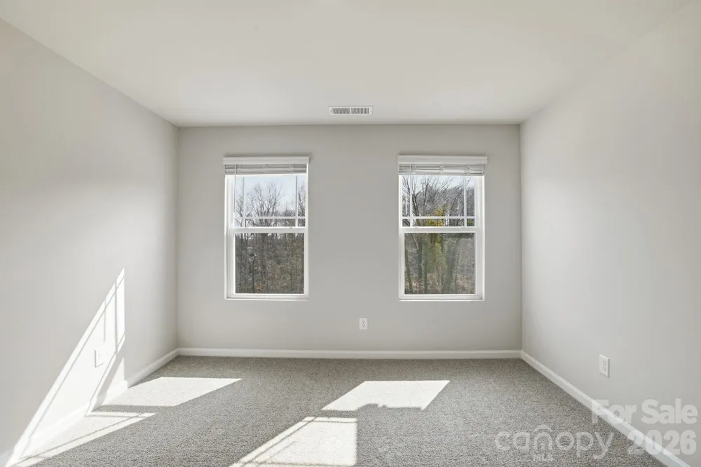 2540 Hedgecliff Road Kannapolis, NC 28025