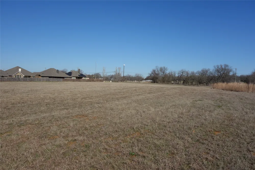 Moura Court Joshua, TX 76058