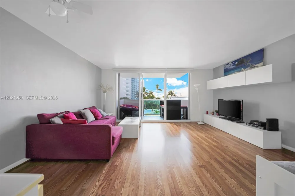 1200 West Ave #327 Miami Beach, FL 33139